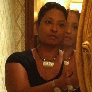 Meet your Posher, Avi